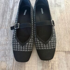 Vivaia Women's Black Tweed Mary Jane Flats